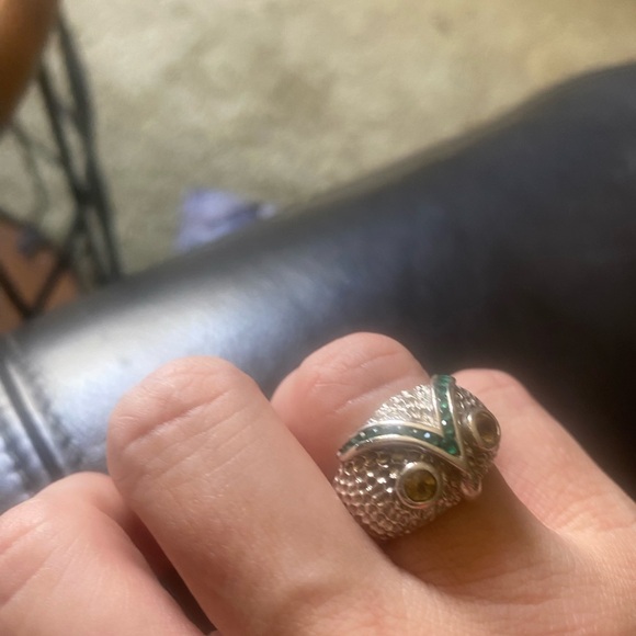 Solid Sterling Silver Owl ring - with real emeralds and citrine stones. - Picture 3 of 4